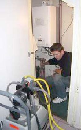 plombier chauffagiste La Mulatiere et environ pour un désebouage ou un dépannage de chaudière... 06 84 45 46 67